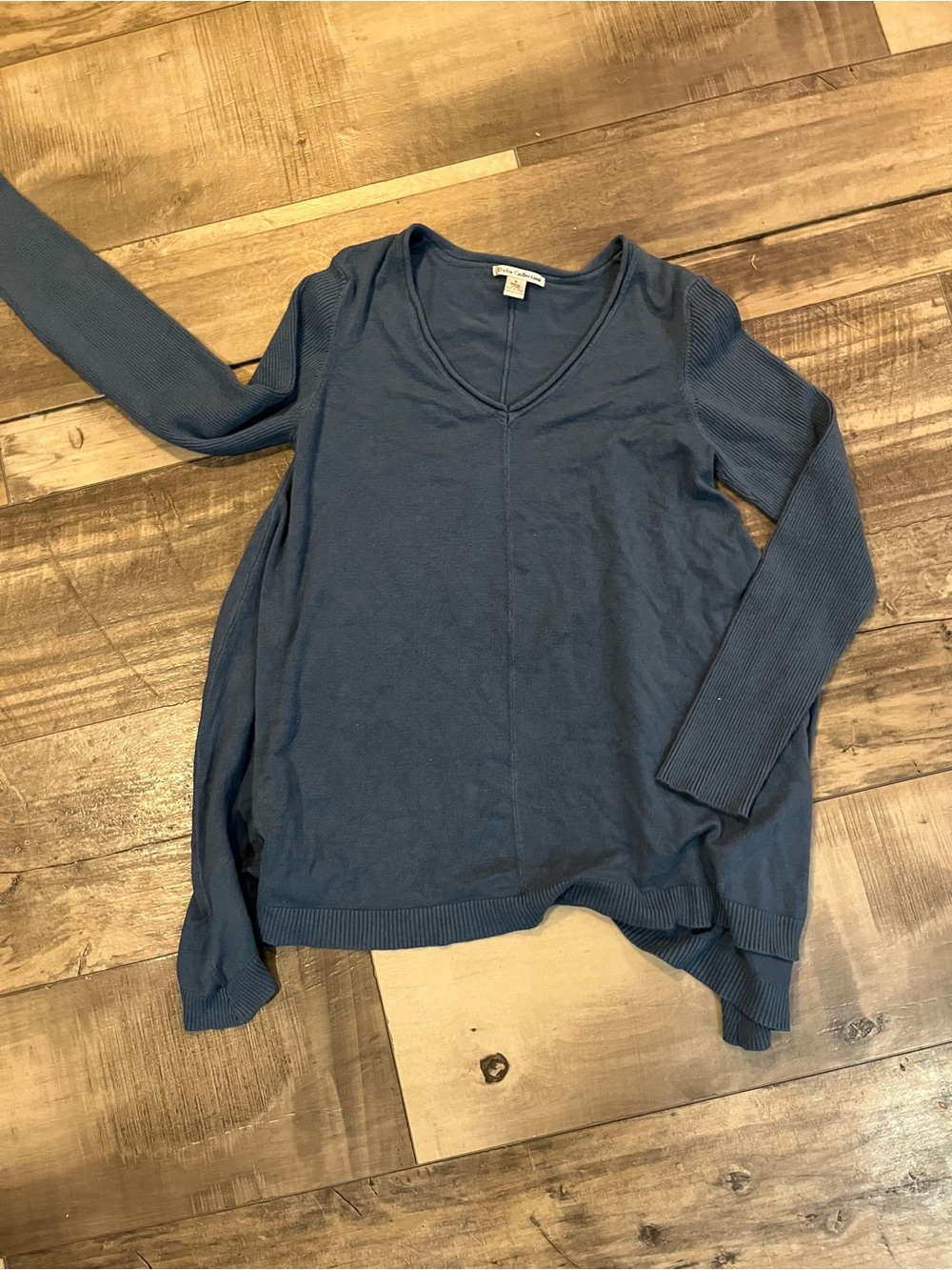 Dalia Collection Blue V-Neck Tunic Sweater Women’s small